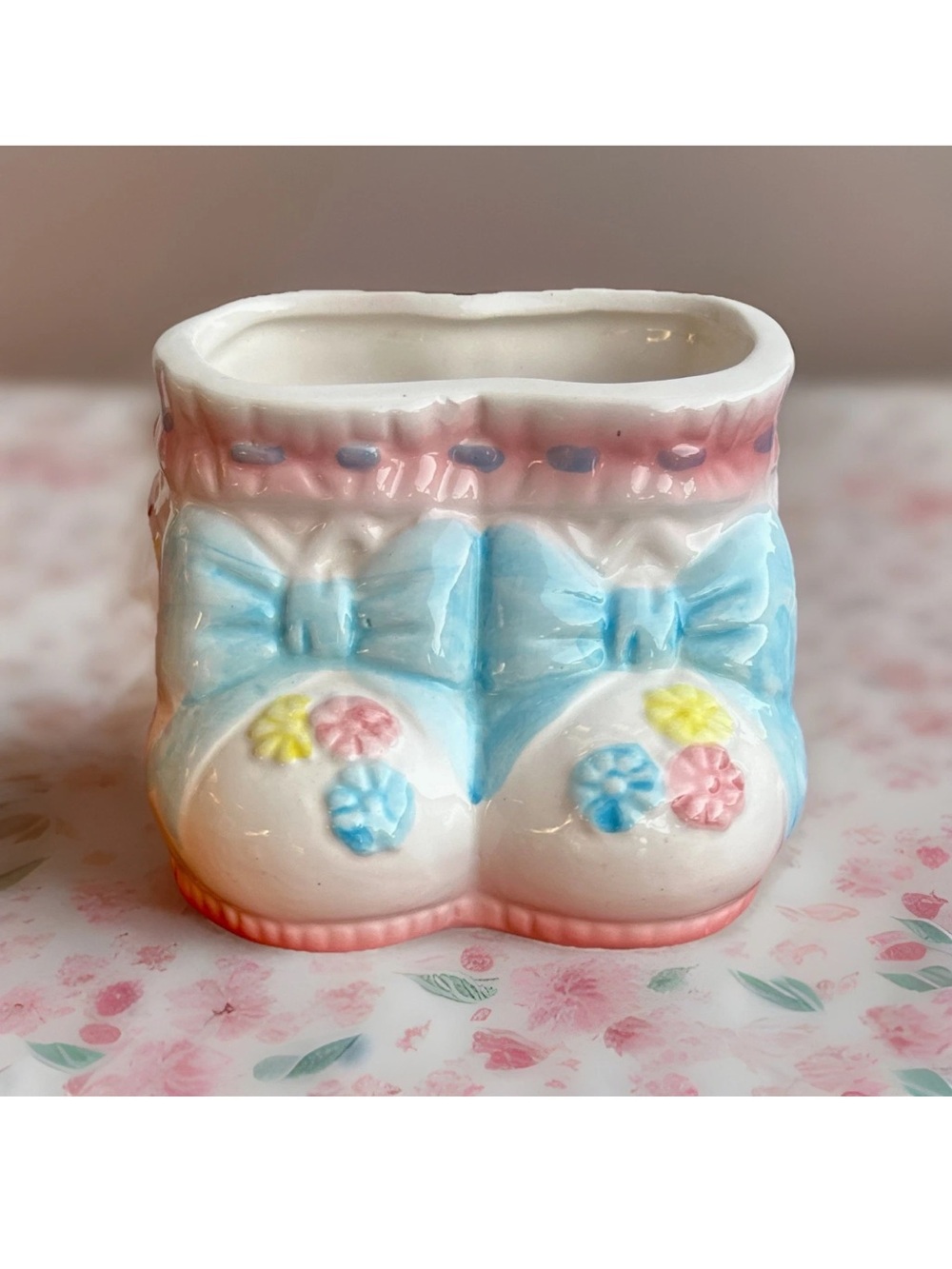 Vintage Cavalier Glass MID-Century Ceramic Bootie Planter Pink/Blue 4.2”x 3.2”